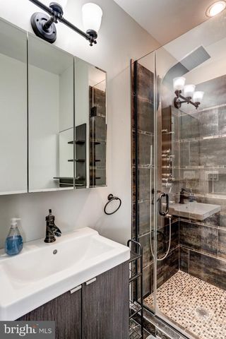 1016 G ST SE, Washington, DC 20003