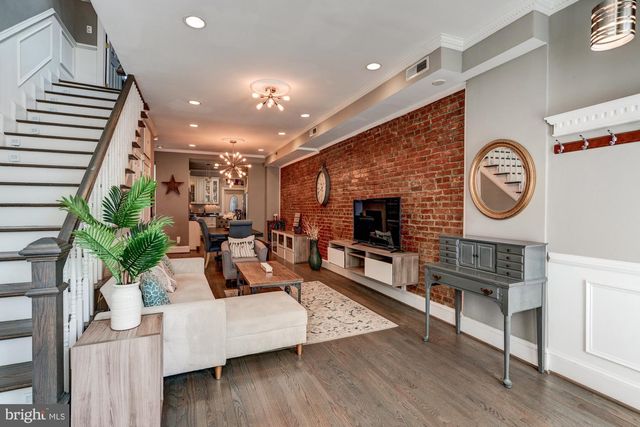 1016 G ST SE, Washington, DC 20003
