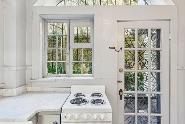 124 Church Street, Charleston, SC 29401