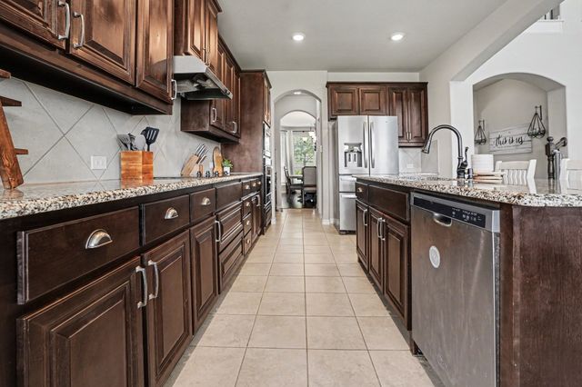4406 Dandelion Lane, Midlothian, TX 76065