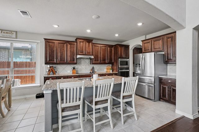 4406 Dandelion Lane, Midlothian, TX 76065