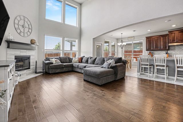 4406 Dandelion Lane, Midlothian, TX 76065
