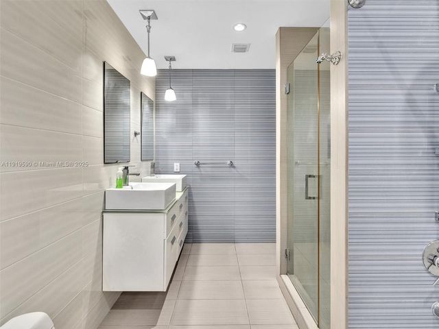 15555 Old Cutler Rd, Palmetto Bay, FL 33157