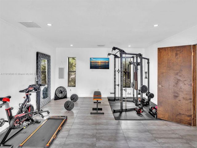 15555 Old Cutler Rd, Palmetto Bay, FL 33157