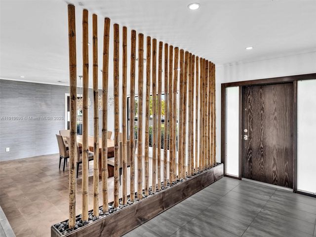 15555 Old Cutler Rd, Palmetto Bay, FL 33157