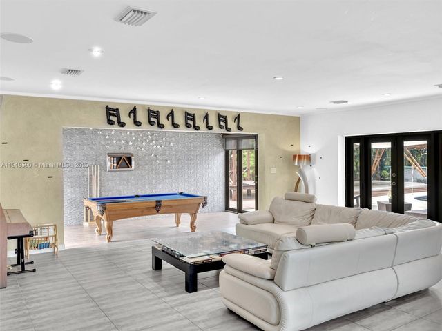 15555 Old Cutler Rd, Palmetto Bay, FL 33157