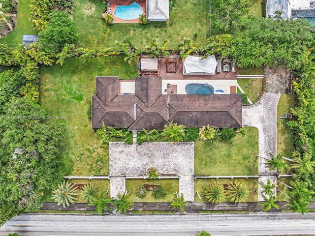 15555 Old Cutler Rd, Palmetto Bay, FL 33157