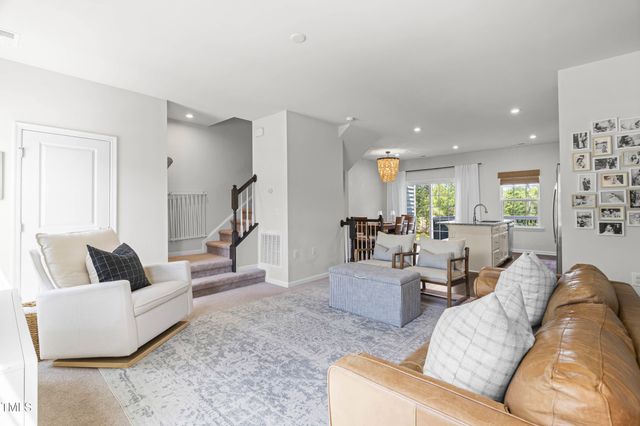 6607 Pathfinder Way, Raleigh, NC 27616