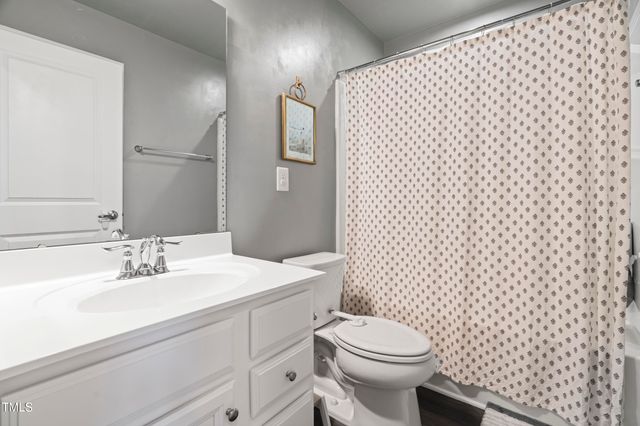 6607 Pathfinder Way, Raleigh, NC 27616