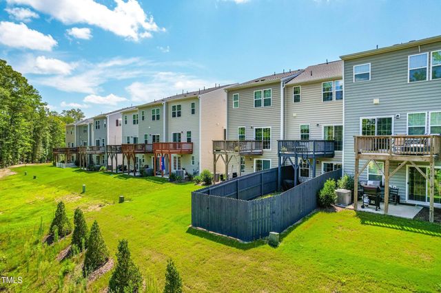 6607 Pathfinder Way, Raleigh, NC 27616