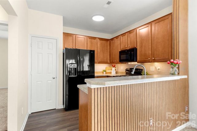 10457 Stokeshill Court, Pineville, NC 28134