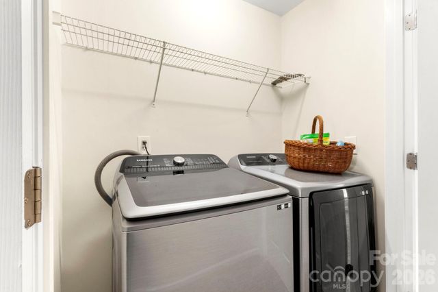 10457 Stokeshill Court, Pineville, NC 28134