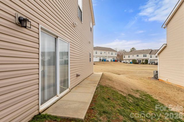 10457 Stokeshill Court, Pineville, NC 28134