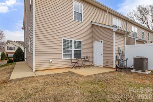 10457 Stokeshill Court, Pineville, NC 28134