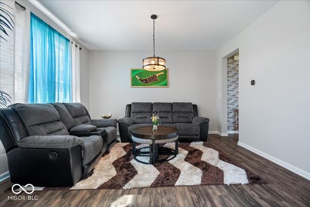 8436 Brookhaven Lane, Avon, IN 46123