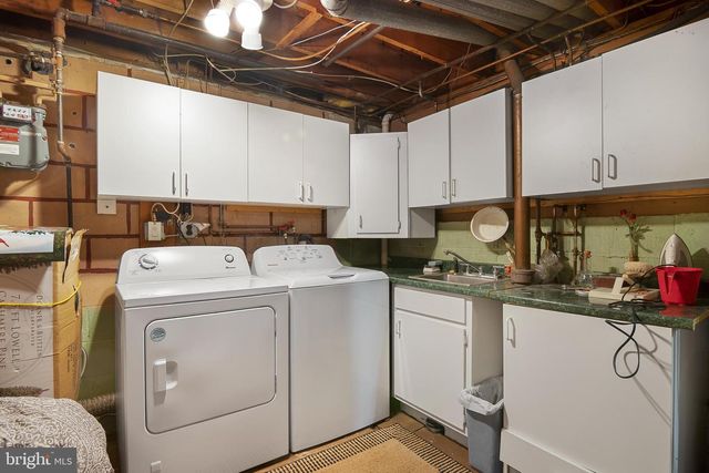 12 KESTER DR, Edison, NJ 08817