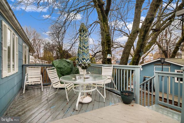 12 KESTER DR, Edison, NJ 08817