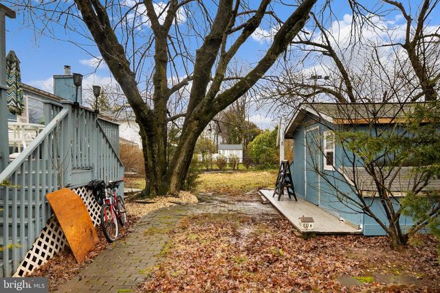 12 KESTER DR, Edison, NJ 08817