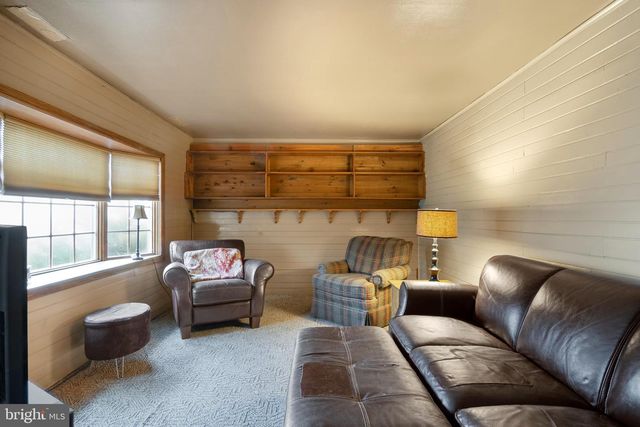 12 KESTER DR, Edison, NJ 08817