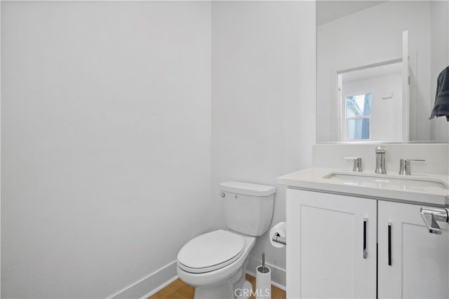 27321 Great Divide Lane, Valencia, CA 91381