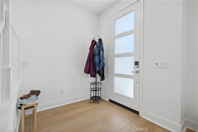 27321 Great Divide Lane, Valencia, CA 91381