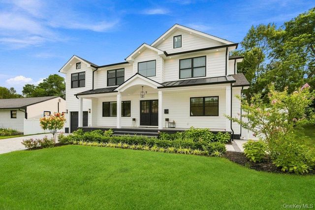 8 Allison Drive, Old Bethpage, NY 11804