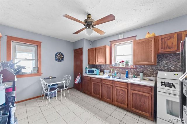 6075 Hartford Street, St Louis, MO 63139