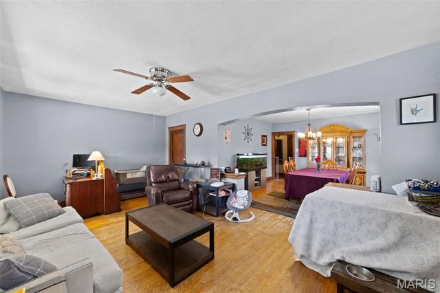 6075 Hartford Street, St Louis, MO 63139