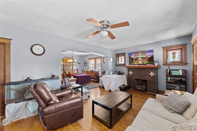 6075 Hartford Street, St Louis, MO 63139