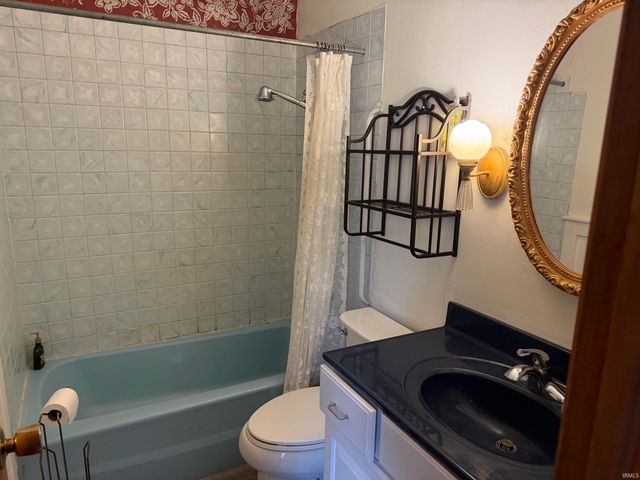 20911 S Lake Drive, Walkerton, IN 46574