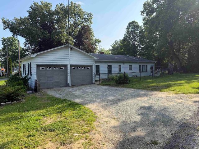20911 S Lake Drive, Walkerton, IN 46574