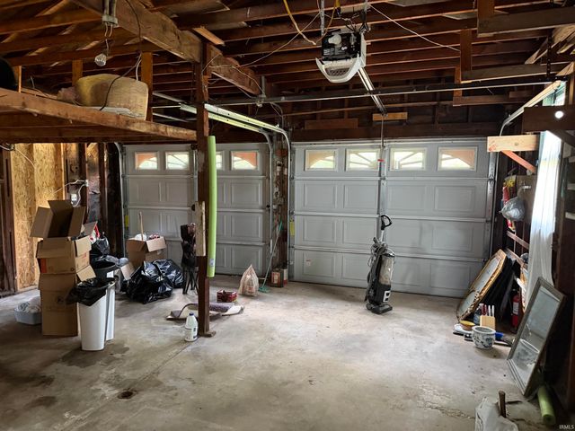 20911 S Lake Drive, Walkerton, IN 46574
