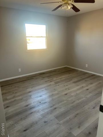 262 Meadowbrook Drive, Farmington, MO 63640