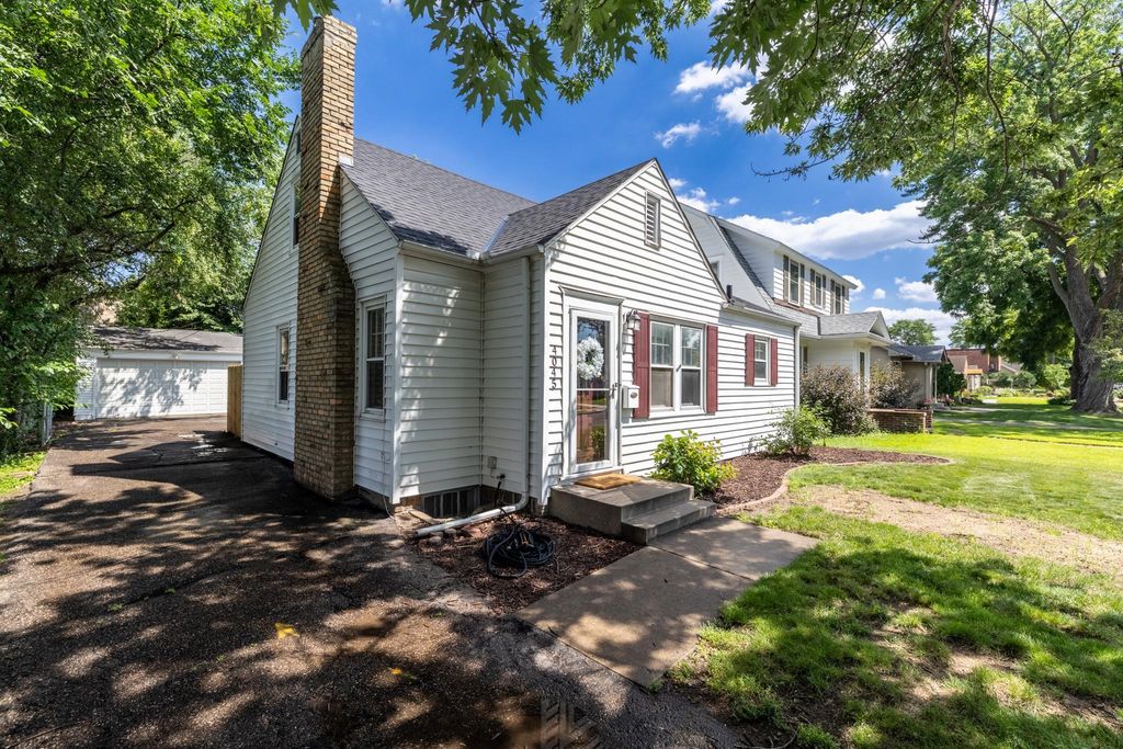 4045 Webster Avenue S, Saint Louis Park, MN 55416