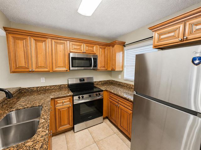 1461 Windorah Way C, West Palm Beach, FL 33411