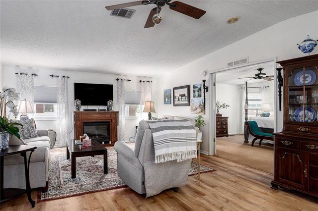 8520 COUNTESS AVENUE CIRCLE, Palmetto, FL 34221