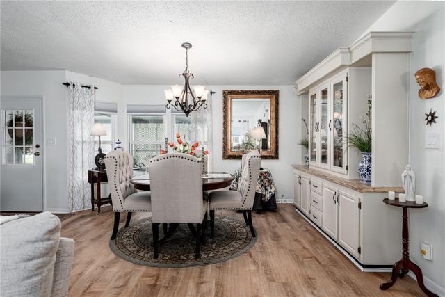 8520 COUNTESS AVENUE CIRCLE, Palmetto, FL 34221