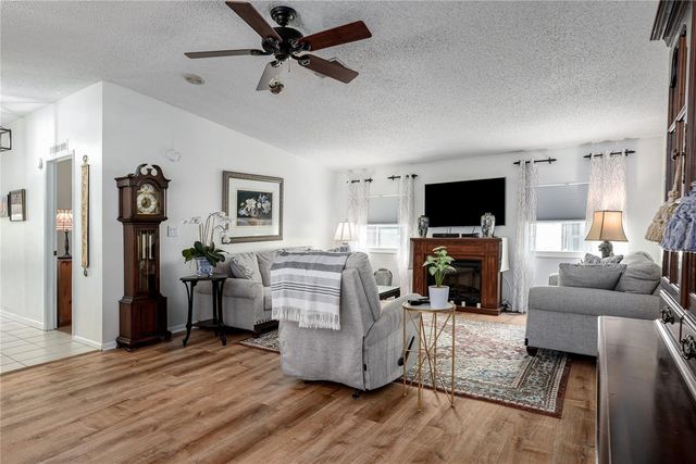 8520 COUNTESS AVENUE CIRCLE, Palmetto, FL 34221