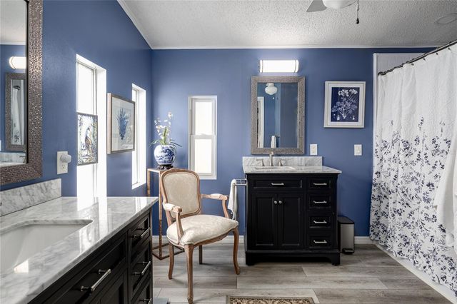 8520 COUNTESS AVENUE CIRCLE, Palmetto, FL 34221