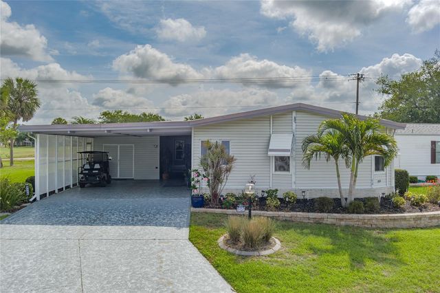 8520 COUNTESS AVENUE CIRCLE, Palmetto, FL 34221