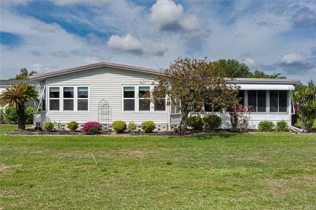 8520 COUNTESS AVENUE CIRCLE, Palmetto, FL 34221