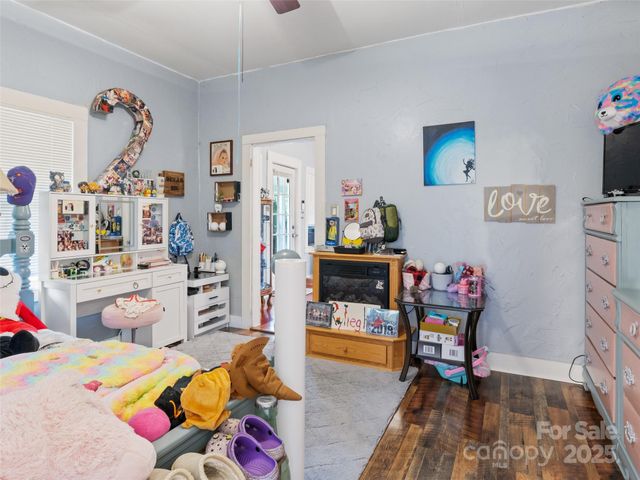 598 Summit Avenue, Spruce Pine, NC 28777