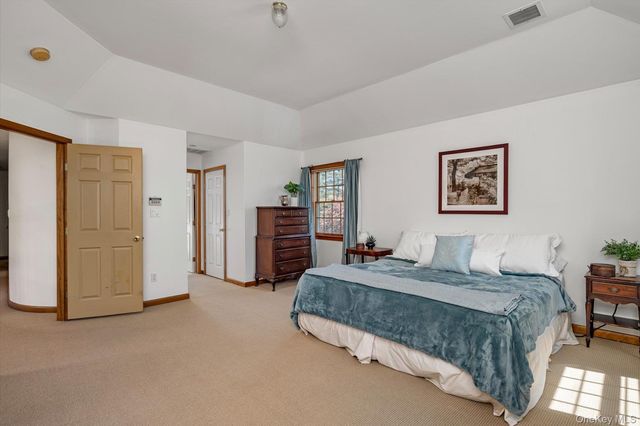 1 Fox Hollow Court, Dix Hills, NY 11746