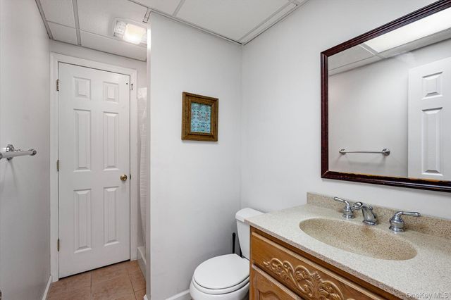 1 Fox Hollow Court, Dix Hills, NY 11746