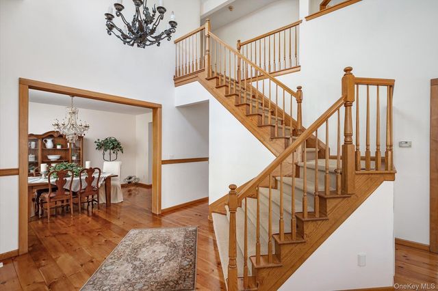 1 Fox Hollow Court, Dix Hills, NY 11746