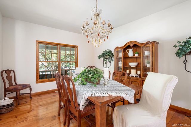 1 Fox Hollow Court, Dix Hills, NY 11746