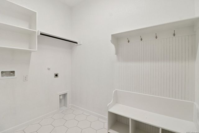 9717 Van Horn, San Antonio, TX 78254