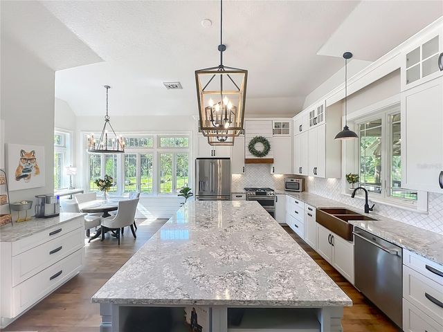 2291 WACCASSA STREET, Geneva, FL 32732