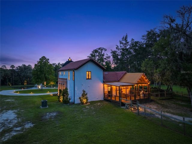 2291 WACCASSA STREET, Geneva, FL 32732