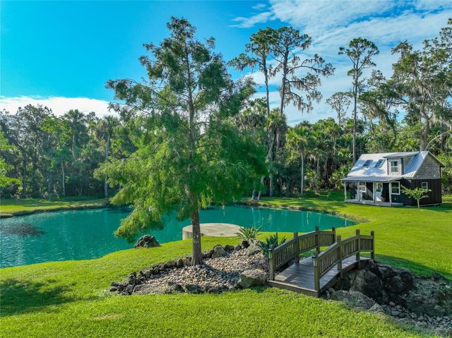 2291 WACCASSA STREET, Geneva, FL 32732